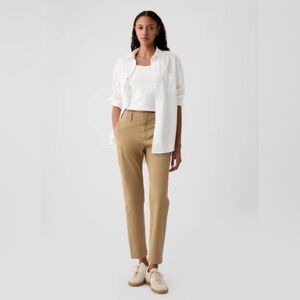 GAP Slim Ankle Pants in Tan